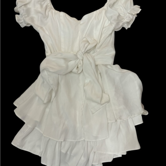 @ Balance by Francesca’s Dresses & Skirts - 🎉 HP 🎉 EUC @Balance by Francesca’s Vimmi White Satin Tiered Romper Size Small